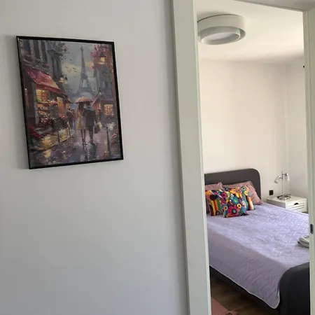 Cozy Corner - Free Parking *